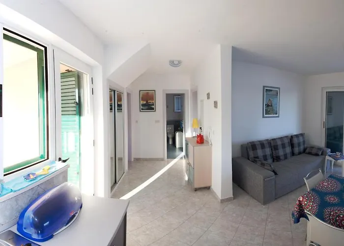 Beach רוגוזניצה